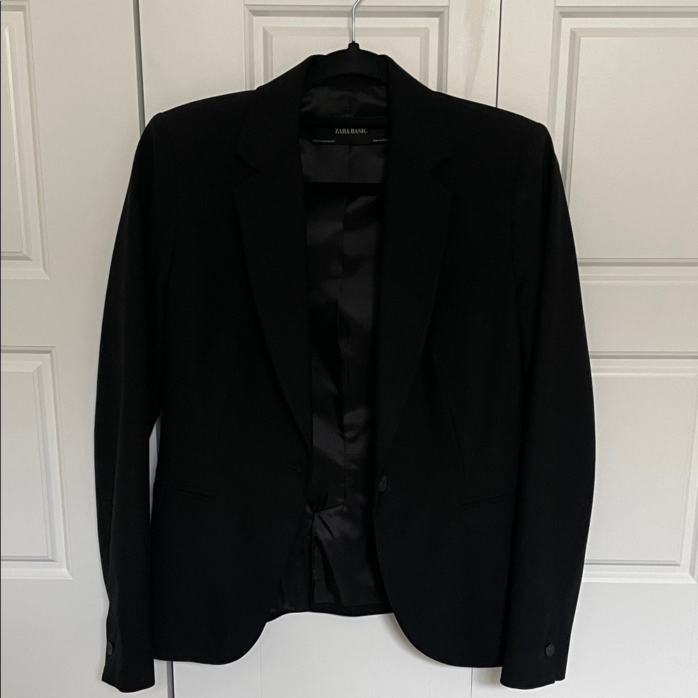 NWOT Zara Classic Black Blazer